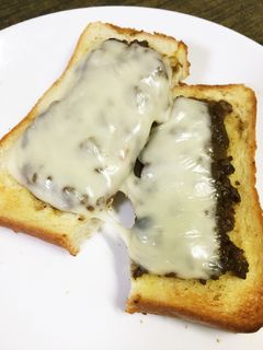 キーマカレーのとろ〜りチーズトースト-レシピのメイン写真