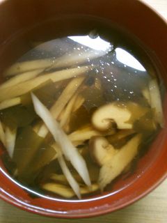 簡単! ごぼう 椎茸 ワカメの お吸い物-レシピのメイン写真