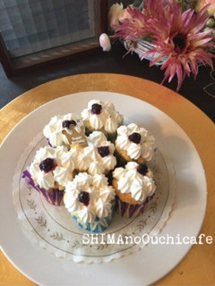 バニラヨーグルトマフィンdeホールケーキ-レシピのメイン写真