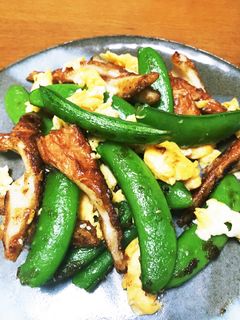 スナップエンドウと竹輪のマヨ醤油炒め-レシピのメイン写真