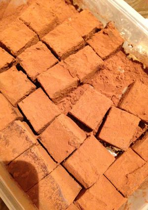 糖質制限。超甘さ控えめ、堅めな生チョコ-レシピのメイン写真