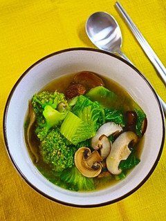 白菜とキノコの味噌汁(배추버섯된장국)-レシピのメイン写真