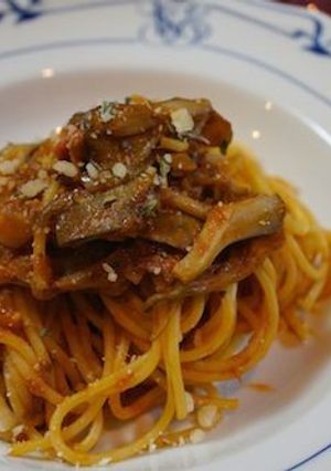 ツナと舞茸のトマトソースのスパゲッティ-レシピのメイン写真