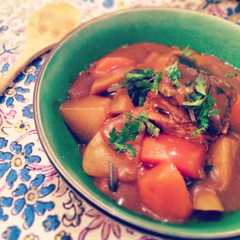รูปของ 簡単♡節約♡鯖缶と根菜のカレースープ