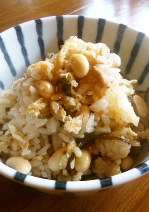 大豆と塩昆布の土鍋ご飯♪-レシピのメイン写真