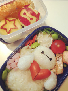 キャラ弁*ベイマックス*リンゴ-レシピのメイン写真