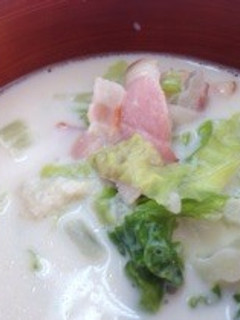 白菜とベーコンのミルクスープ-レシピのメイン写真