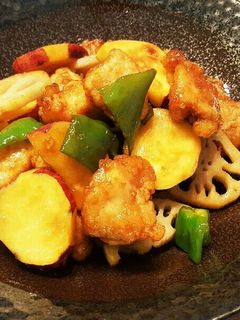 鶏竜田揚げと根菜の甘酢炒め-レシピのメイン写真