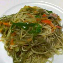 รูปของ にんじん・たまねぎ・ピーマンのパスタ
