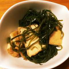 รูปของ 【作り方3つ】♡切り昆布と厚揚げの煮物