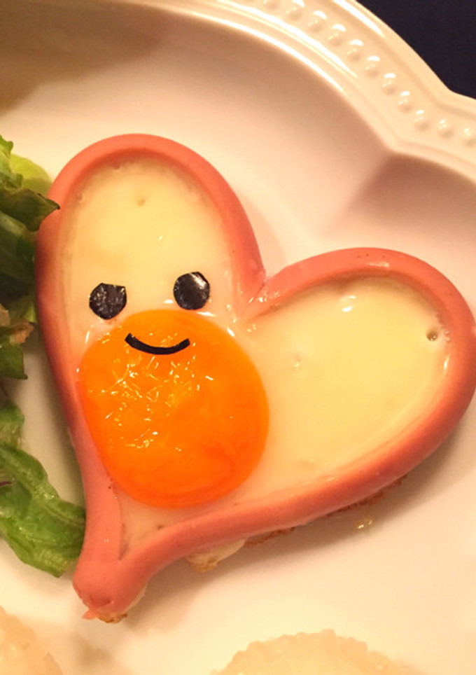 魚肉ソーセージで♡ハートの目玉焼き-レシピのメイン写真