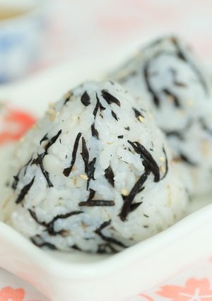 ▲梅風味のひじきおにぎり▲-レシピのメイン写真