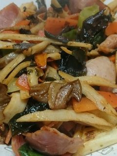 3種キノコ、ベーコン、野菜の激ウマ油炒め-レシピのメイン写真