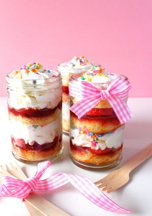 いちごのジャーケーキ-レシピのメイン写真