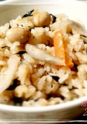 ひじき飽きた！簡単リメイク炊き込みご飯♪-レシピのメイン写真