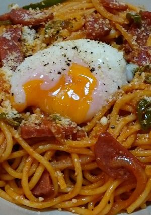 ソースたっぷりナポリタン温玉のせ-レシピのメイン写真