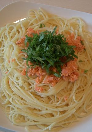 簡単!鮭フレーク・青じそパスタ-レシピのメイン写真