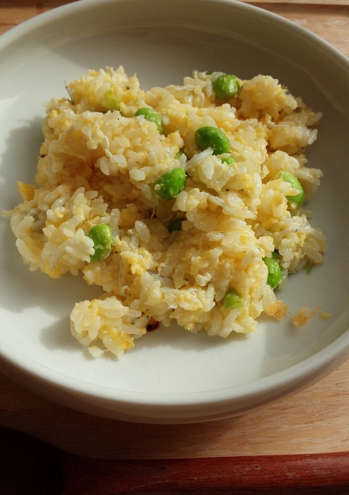 簡単♪しらすとチーズと枝豆の卵チャーハン-レシピのメイン写真