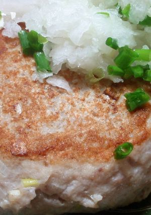 シャキシャキれんこんハンバーグ-レシピのメイン写真