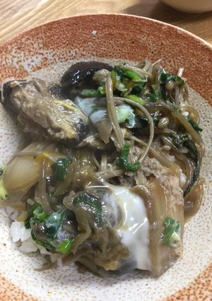 リメイク・すき焼きの残りで・牛玉丼-レシピのメイン写真