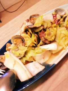 キャベツのアクアパッツァ風と豆苗パスタ-レシピのメイン写真