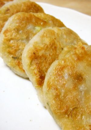 レンジで簡単☆里芋餅バターしょうゆ味-レシピのメイン写真