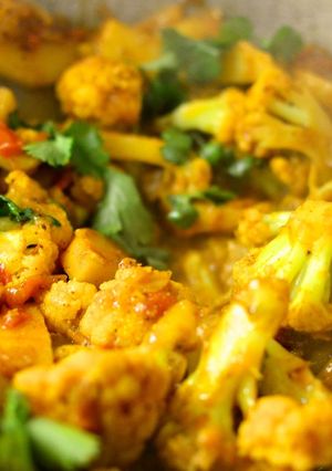 インドのじゃがいもとカリフラワーのカレー-レシピのメイン写真