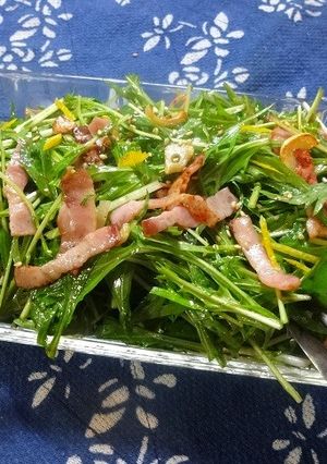 トマジューで簡単♪ベーコン＆水菜サラダ-レシピのメイン写真