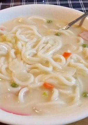 残りのホワイトスツーでスツーうどん-レシピのメイン写真