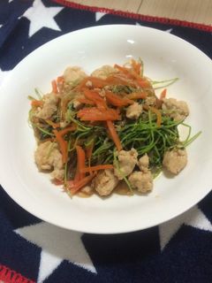 豆苗と挽肉の春雨炒め-レシピのメイン写真
