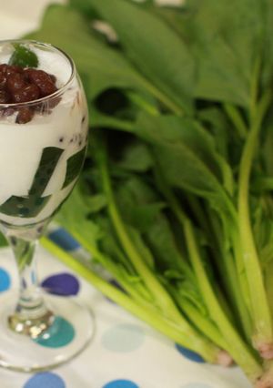 【健康】ほうれん草ゼリーと小豆の春パフェ-レシピのメイン写真