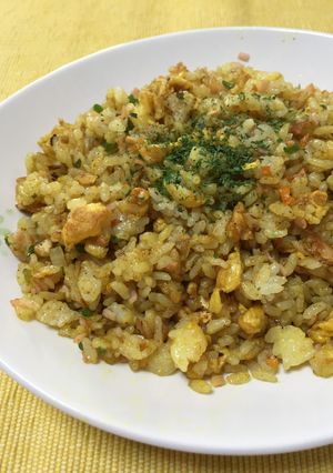 カレー粉を混ぜるだけ♪簡単カレー炒飯-レシピのメイン写真