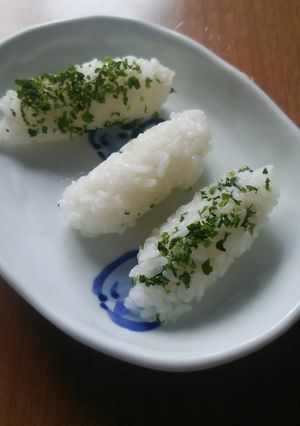 離乳食完了期の簡単おにぎり♪-レシピのメイン写真