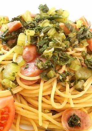 捨てないで!シンプルなセロリの葉パスタ♡-レシピのメイン写真