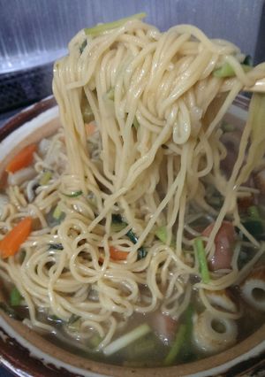 ウインナーと大根葉っぱ入り！煮込らーめん-レシピのメイン写真