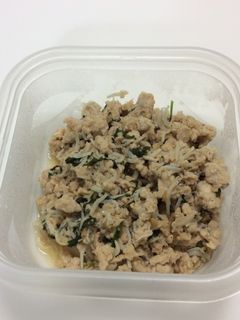 梅しらす鶏そぼろご飯の素-レシピのメイン写真