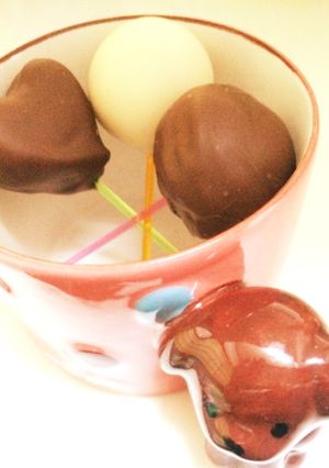 簡単！ケーキポップ！チョコでコーティング-レシピのメイン写真