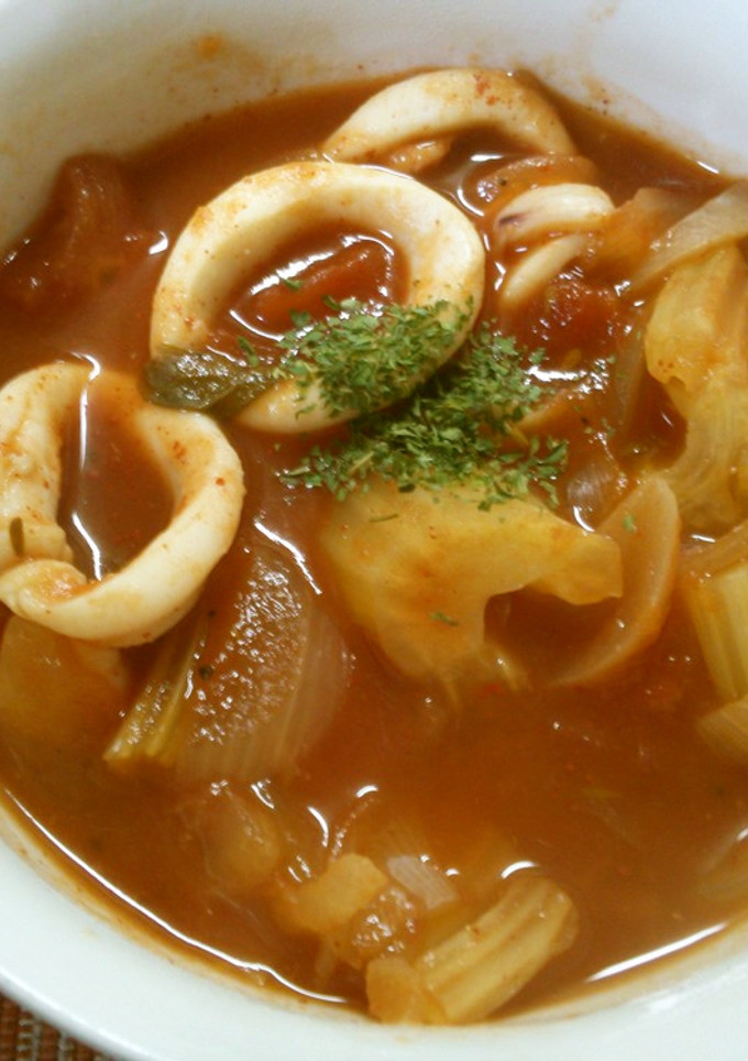 簡単　イカと　セロリ　玉ねぎの　トマト煮-レシピのメイン写真