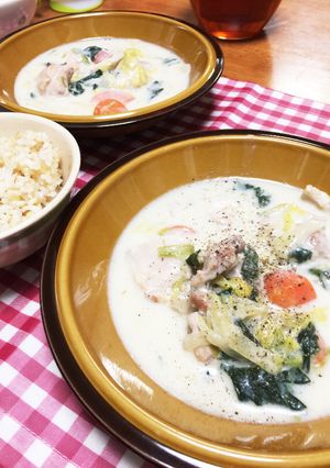 粉、水、ルーなし。白菜が主役のシチュー-レシピのメイン写真