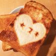 焼くだけ!食パンでお絵かき♡