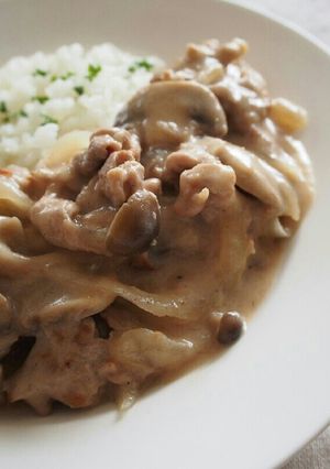 ヨーグルトで♪気軽にヘルシーストロガノフ-レシピのメイン写真