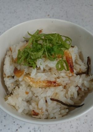 桜えびと塩昆布ご飯-レシピのメイン写真