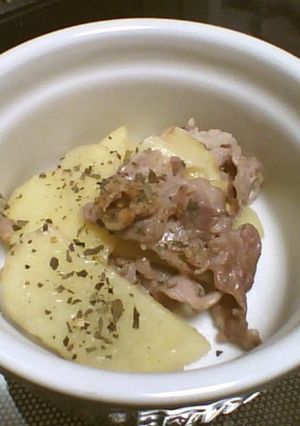 じゃがいもと豚肉のチーズ炒め-レシピのメイン写真