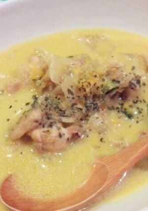鶏モモ肉とかぼちゃの豆乳スープ-レシピのメイン写真