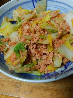 白菜とサーモンのバター醤油炒め。-レシピのメイン写真