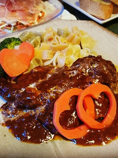 骨付き鶏肉のデミグラス煮込み-レシピのメイン写真
