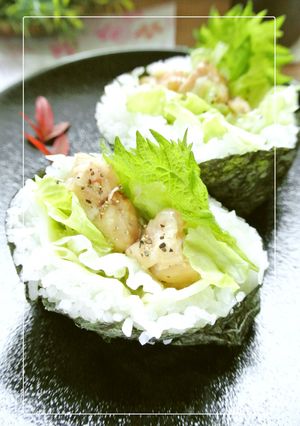 ポケットサンドなおにぎらず～焼き鶏缶。-レシピのメイン写真
