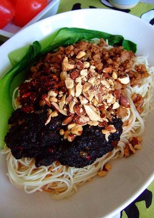 汁なし黒ゴマ担担麺！（老干媽使用）-レシピのメイン写真