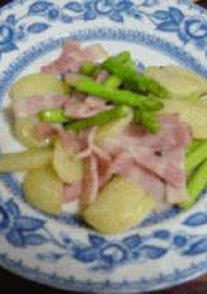 アスパラガス、じゃがいも、ベーコンのソテー（朝食向き）-レシピのメイン写真