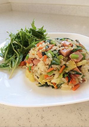 和風だしだけ♬野菜たっぷりチャーハン-レシピのメイン写真